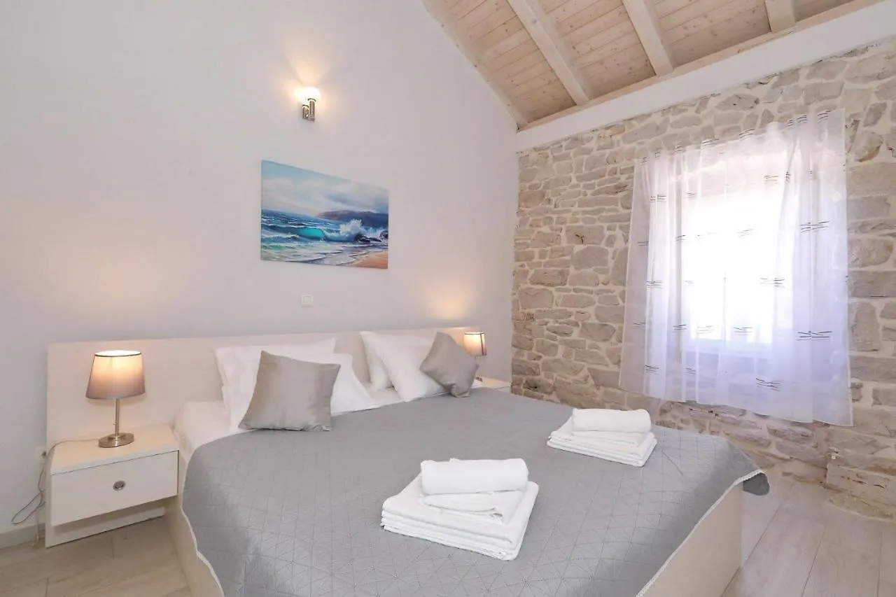 Angelina Villa Sukosan Croatia